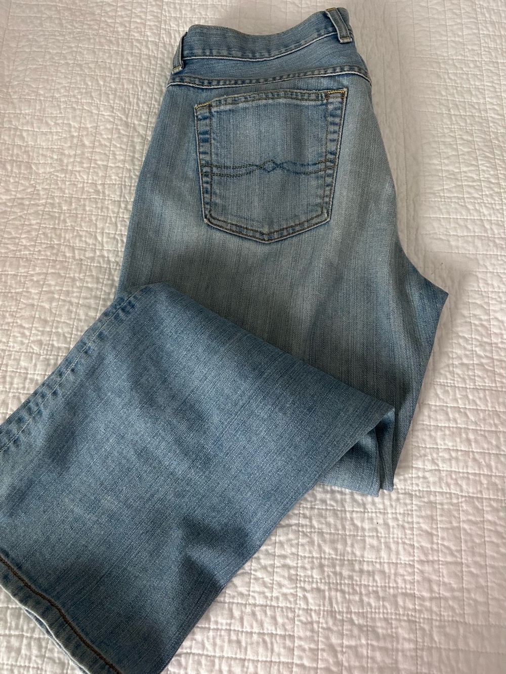 Women’s Lucky Brand Easy Rider Cropped Jeans-Light Wash - Picture 3 of 6